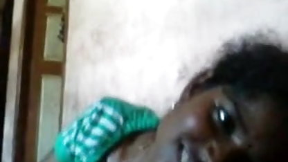 Titty Suki सेक्सी फिल्म वीडियो दे दो पर डिल