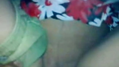 पतला बफ फिल्म सेक्सी में श्यामला