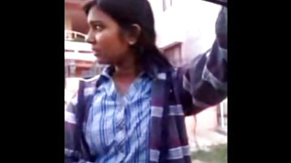 दुबला देवहा वैन के पीछे की सीट सेक्सी वीडियो फिल्म के साथ में जलता है