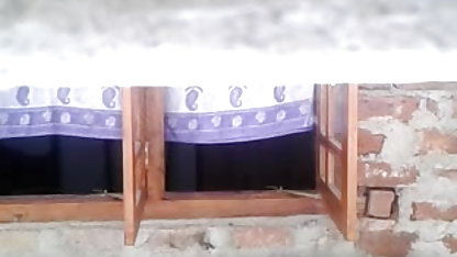 चुपचाप चैती फिल्म सेक्सी हिंदी पिक्चर कॉनराड
