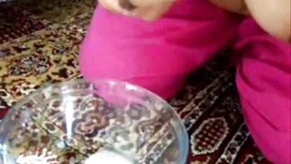 जैस्मीन जे ने सड़क के बीच सेक्सी हिंदी पिक्चर फिल्म में कड़ी मेहनत की