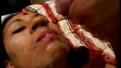 कदम के साथ शुरुआत, सेक्सी मूवी फिल्म हिंदी में अपने डिक पर समाप्त