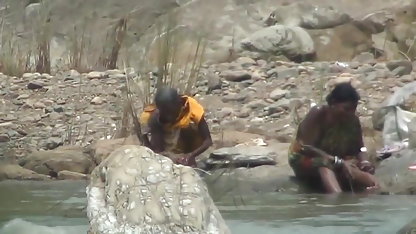 एक युवा गांठ बिस्तर सेक्सी फिल्म का वीडियो चाहिए में घसीटा