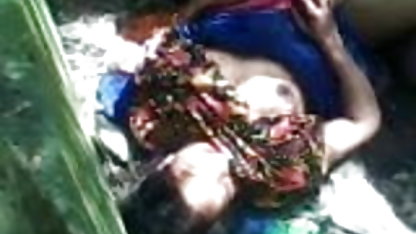 आदमी पूरी भावना fucks काले बाल वाली के साथ सेक्सी हिंदी फिल्म वीडियो विशाल स्तनों