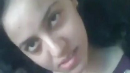 Trina माइकल्स हिंदी सेक्सी फिल्म वीडियो में примерила короткую юбочку